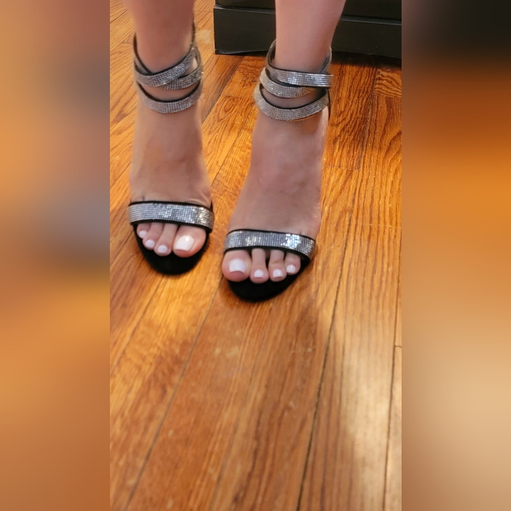 Jessica Simpson heels - Picture 3 of 7